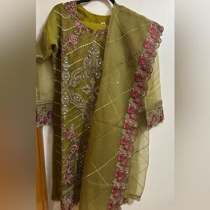 Embroidered Olive Green and Pink Shawl Pakistani/ Indian wear